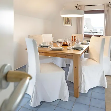 Captains شقة ليست